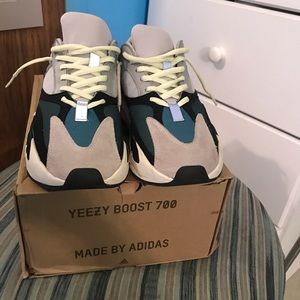 Yeezy Boost 700 Waverunner